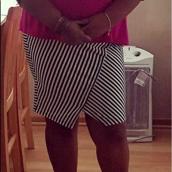 Striped pencil skirt - Picture 1 of 3
